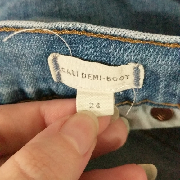 Madewell Cali Demi Boot Cut Medium Wash High Rise - size 24 - 25" Inseam - Picture 3 of 9